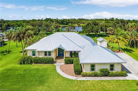 Single Family Residence in ALVA FL 21090 Captain Nelson CT.jpg