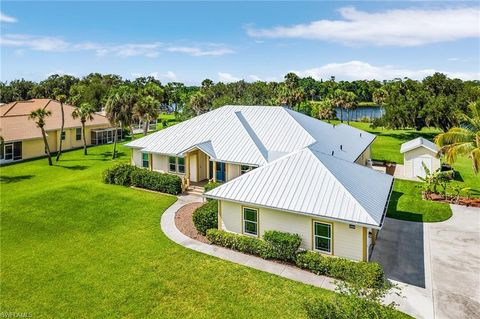 Single Family Residence in ALVA FL 21090 Captain Nelson CT 39.jpg