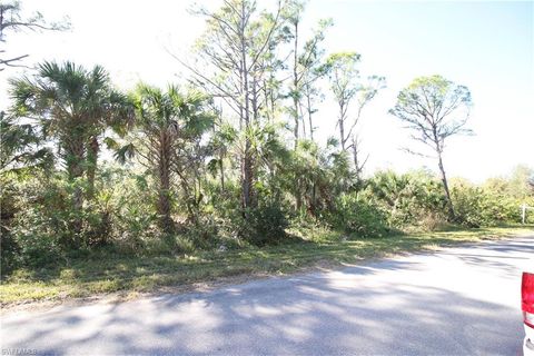  in PORT CHARLOTTE FL 1497 Candy LN 6.jpg