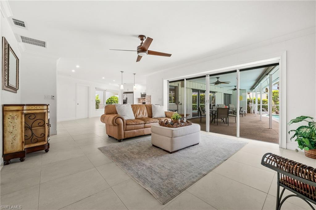 421 Palm River Blvd, Naples, FL 34110 photo