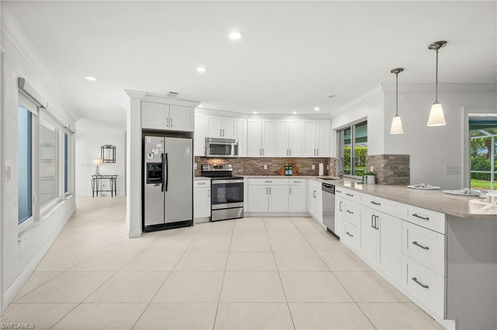 421 Palm River Blvd, Naples, FL 34110 photo