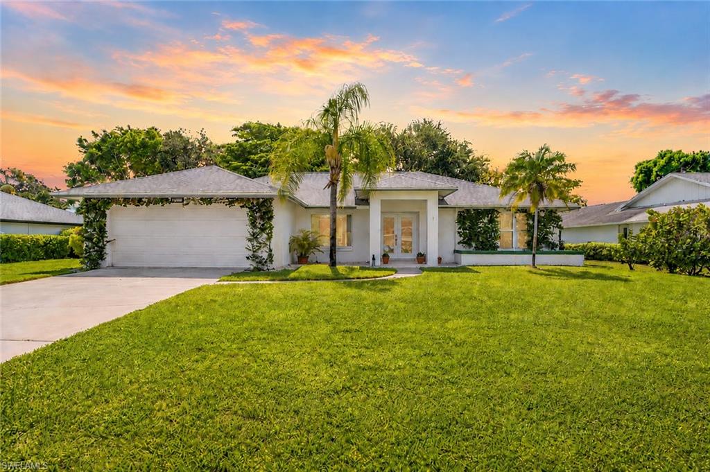 162 Westwood Dr, Naples, FL 34110 photo