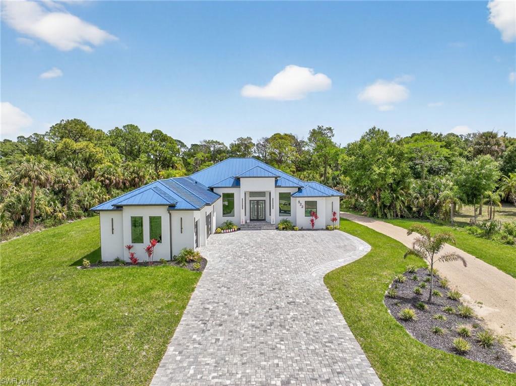 522 17 St, Naples, FL 34117 photo