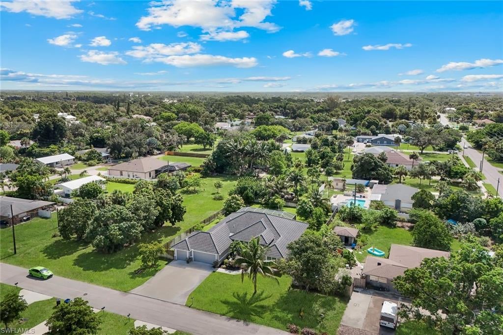 27741 S Roslin Pl, Bonita Springs, FL 34135 photo