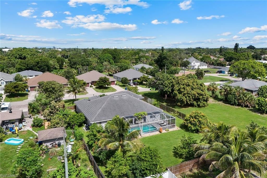 27741 S Roslin Pl, Bonita Springs, FL 34135 photo