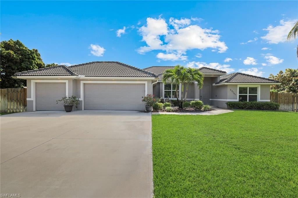 27741 S Roslin Pl, Bonita Springs, FL 34135 photo