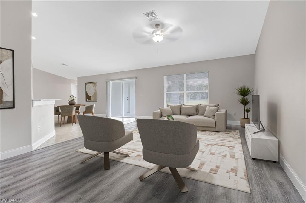 4490 10 St, Naples, FL 34120 photo