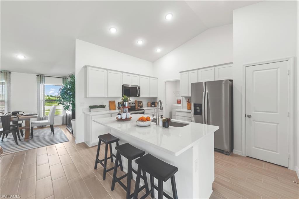 2104 NE 14 Ave, Cape Coral, FL 33909 photo