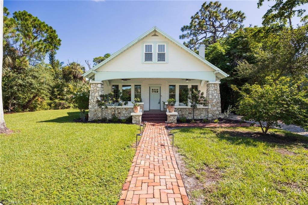 1473 Barcelona Ave, Fort Myers, FL 33901
