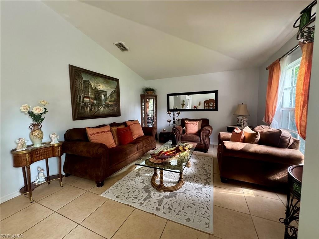 461 1 St, Naples, FL 34120 photo