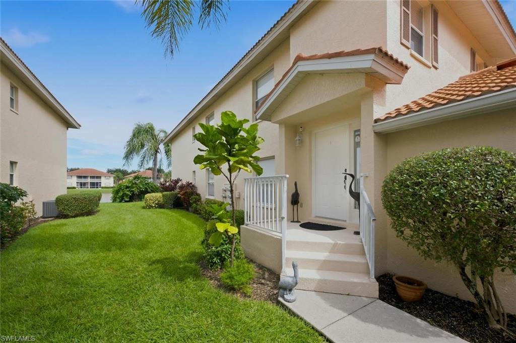 250 Robin Hood Cir #201, Naples, FL 34104 photo