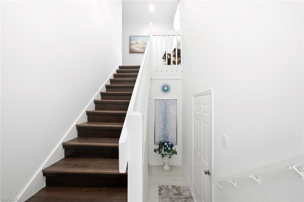 250 Robin Hood Cir #201, Naples, FL 34104 photo