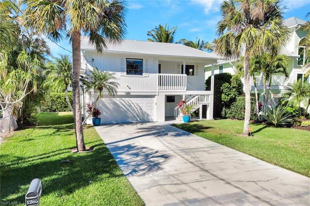 1285 Grand Canal Dr, Naples, FL 34110 photo