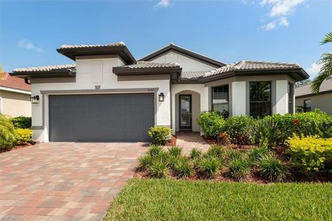 Single Family Residence in ALVA FL 16569 Windsor WAY.jpg