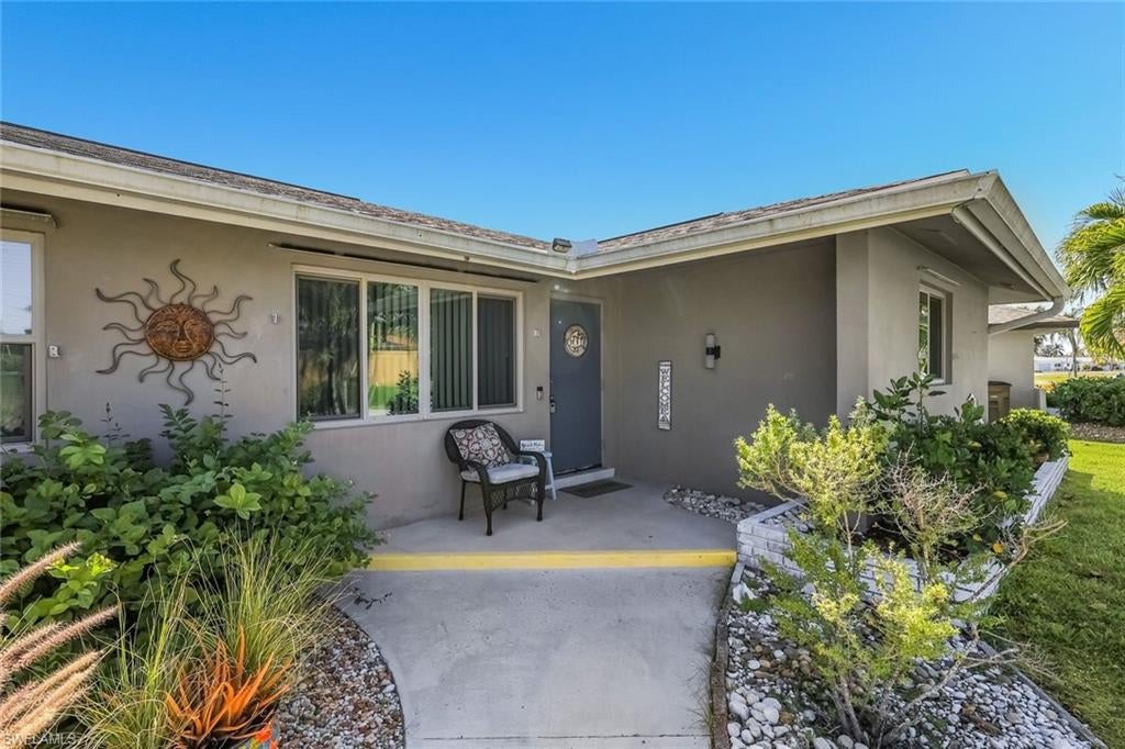 4305 1 Ave, Cape Coral, FL 33904