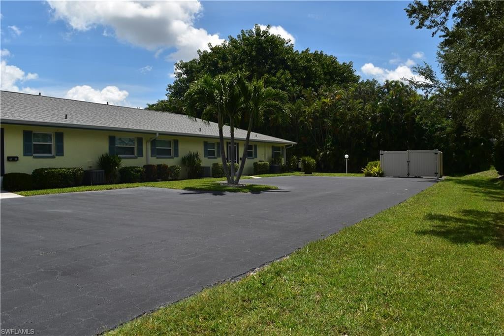 6801 Lake Mcgregor Cir, Fort Myers, FL 33919 photo