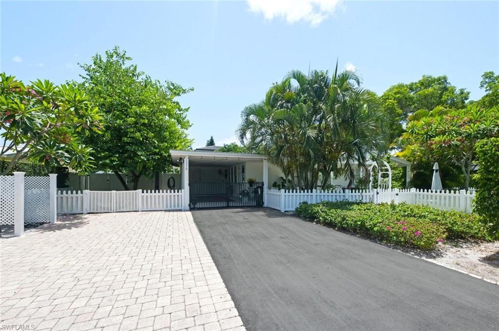 1216 10 St, Naples, FL 34102 photo