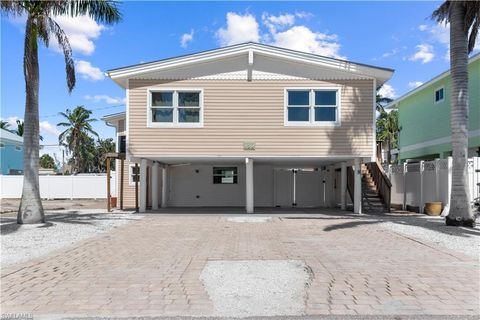 Single Family Residence in FORT MYERS BEACH FL 150 Pearl ST.jpg