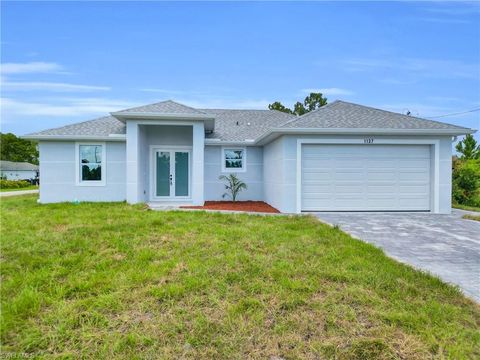 Single Family Residence in LEHIGH ACRES FL 1137 Ecrue ST.jpg