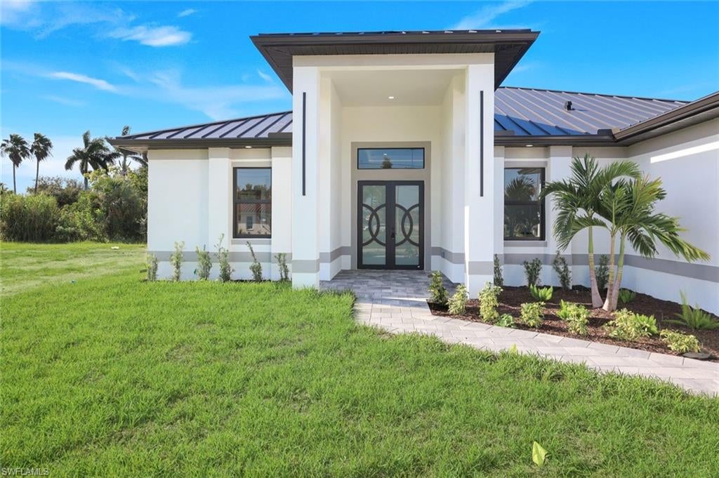 508 SE 14 Ter, Cape Coral, FL 33990 photo