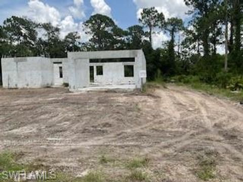 Single Family Residence in LEHIGH ACRES FL 173 Blakely AVE.jpg