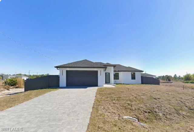 913 Mildred Ave, Lehigh Acres, FL 33974
