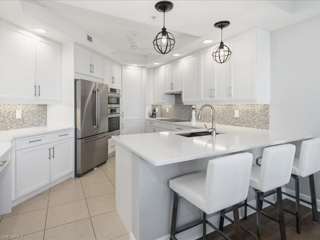 445 Cove Tower Drive 704, Naples, FL 34110 photo