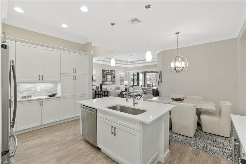 5665 Highbourne Dr, Naples, FL 34113 photo