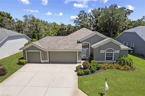 Single Family Residence in ESTERO FL 22025 Seashore CIR.jpg