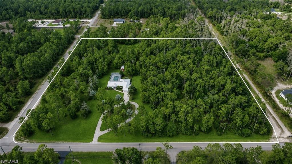 825 Desoto Blvd, Naples, FL 34120