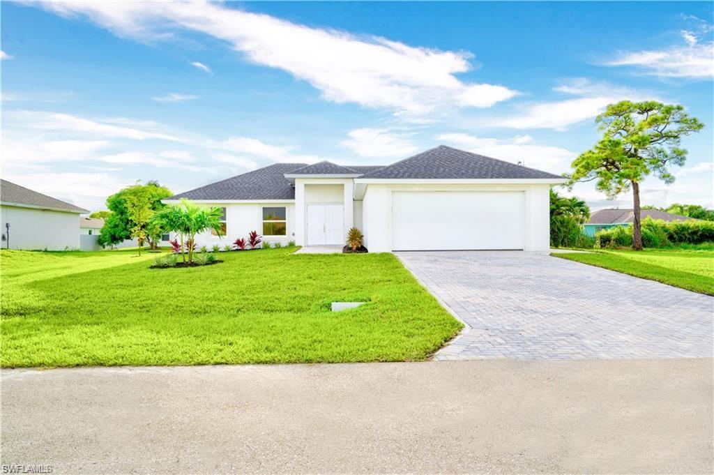 4610 9 Pl, Cape Coral, FL 33914