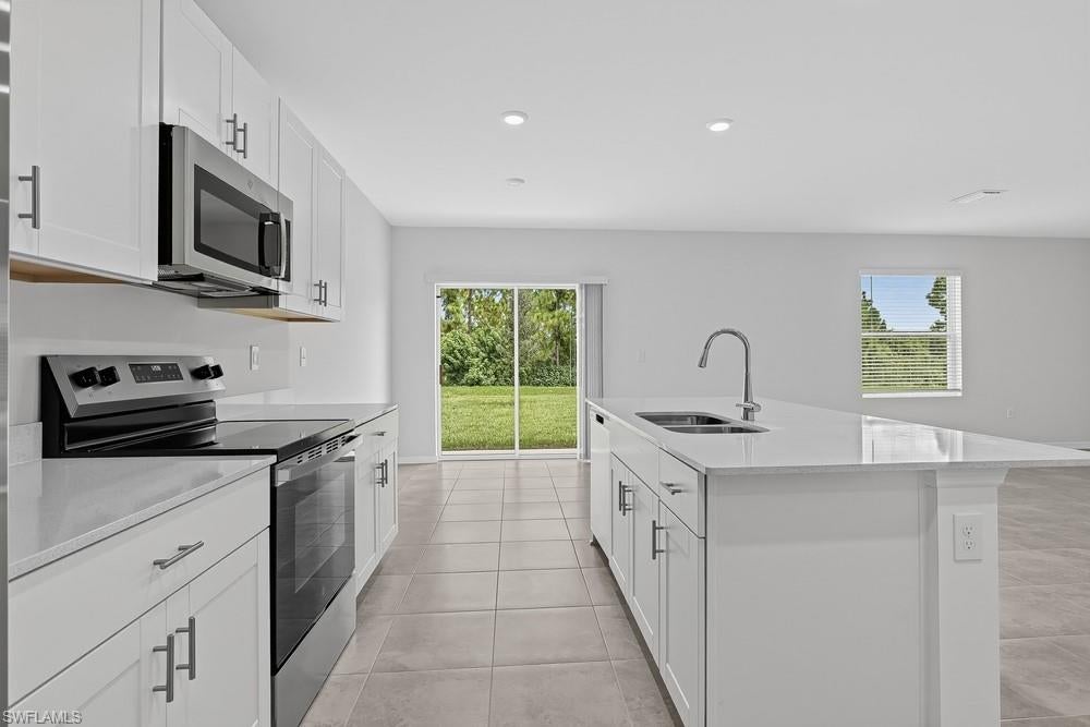 6523 Equinox Ln, North Fort Myers, FL 33917 photo