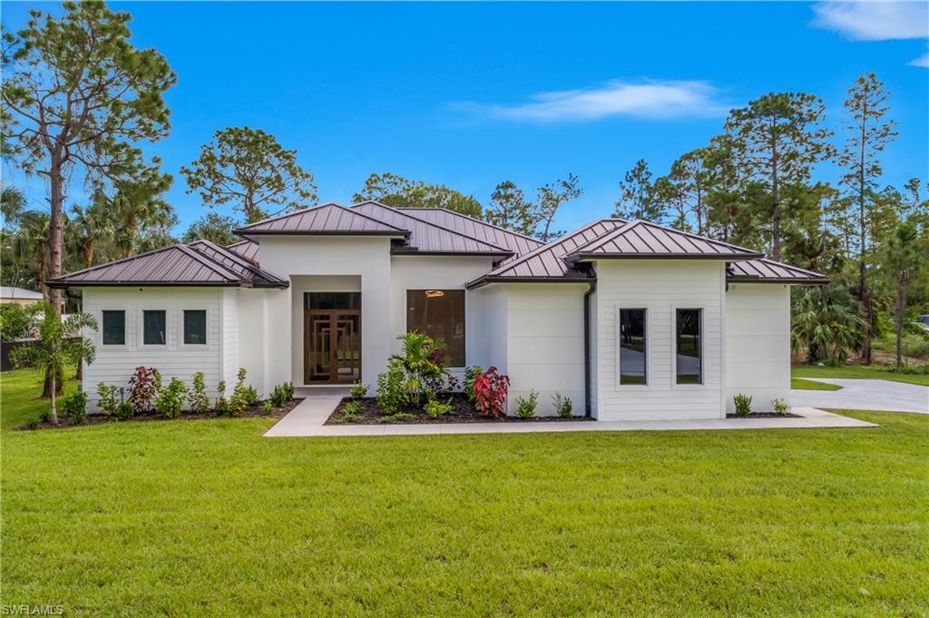 826 20 St, Naples, FL 34117