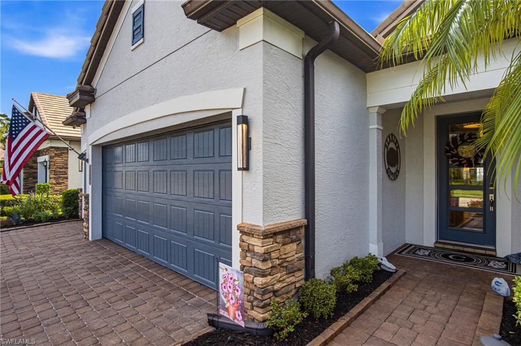 16284 Camden Lake Cir, Naples, FL 34110 photo