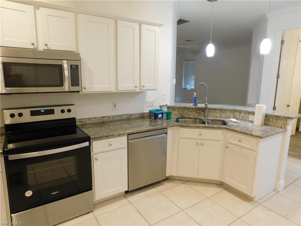 619 SE 7 St, Cape Coral, FL 33990 photo