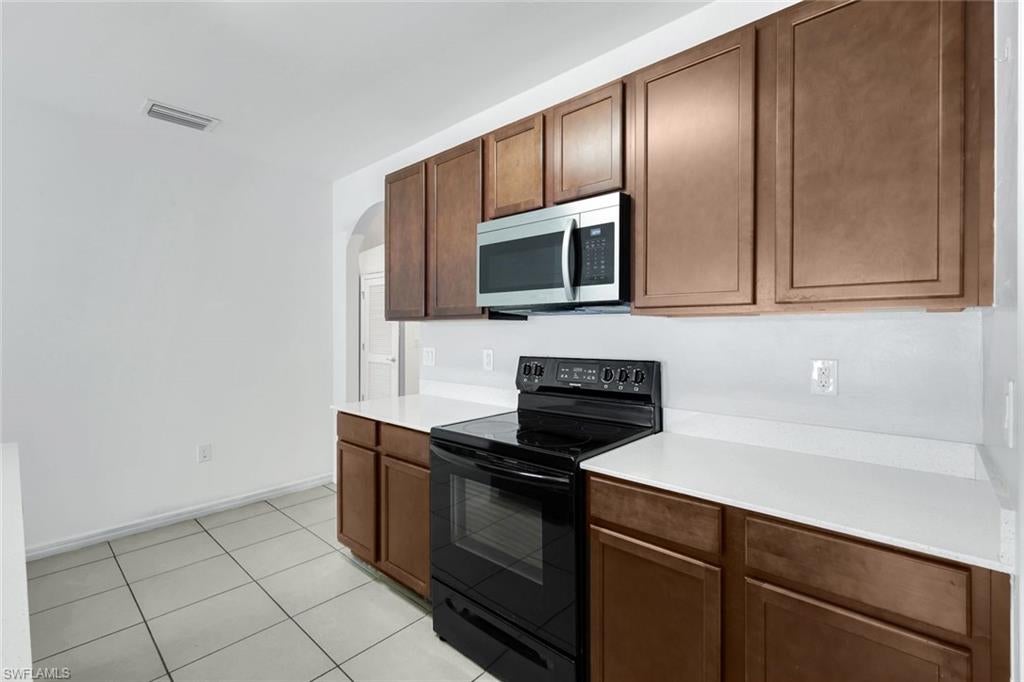 8117 Sandpiper Rd, Fort Myers, FL 33967 photo