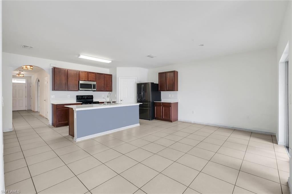8117 Sandpiper Rd, Fort Myers, FL 33967 photo