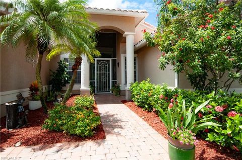 Single Family Residence in ESTERO FL 20408 FOXWORTH CIR.jpg
