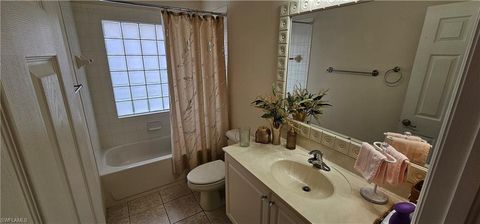 Single Family Residence in ALVA FL 2305 Summersweet DR 18.jpg