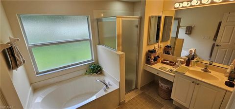 Single Family Residence in ALVA FL 2305 Summersweet DR 13.jpg