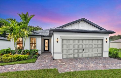 Single Family Residence in ALVA FL 3925 Sweet Alyssum TER.jpg