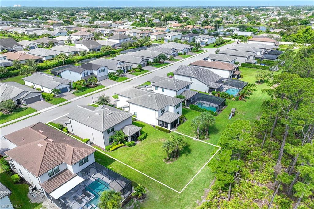 Single Family Residence in FORT MYERS FL 9114 Bexley DR 29.jpg