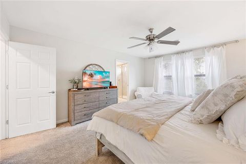 Single Family Residence in FORT MYERS FL 9114 Bexley DR 18.jpg