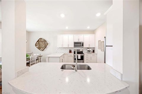 Single Family Residence in FORT MYERS FL 9114 Bexley DR 11.jpg