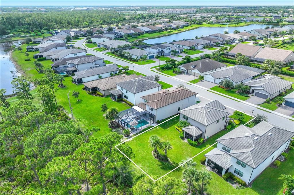 Single Family Residence in FORT MYERS FL 9114 Bexley DR 30.jpg