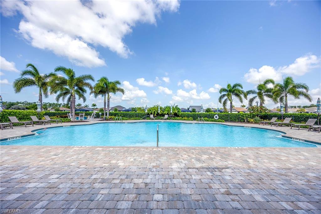 Single Family Residence in FORT MYERS FL 9114 Bexley DR 38.jpg