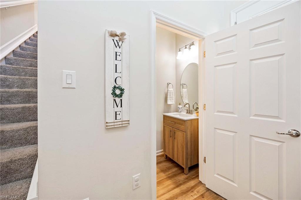 Single Family Residence in FORT MYERS FL 9114 Bexley DR 16.jpg