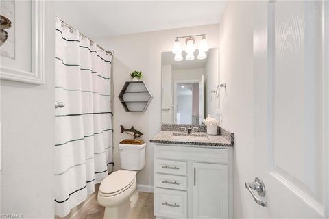 Single Family Residence in FORT MYERS FL 9114 Bexley DR 23.jpg