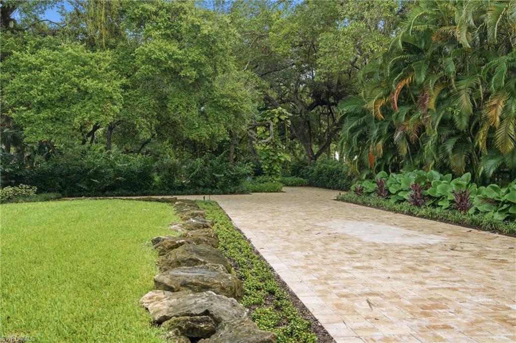 2751 68 St, Naples, FL 34105 photo