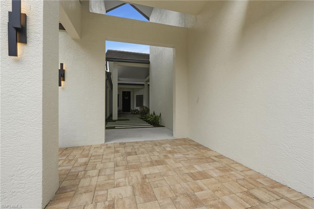 2751 68 St, Naples, FL 34105 photo